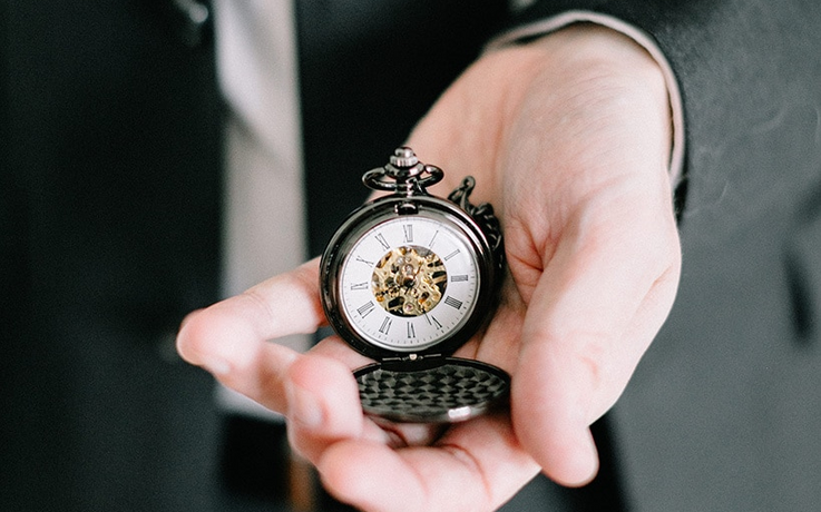 The Pocket Watch it s origins and everything you need to know